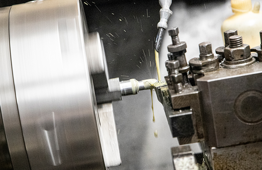 Metal tooling for injection moulding